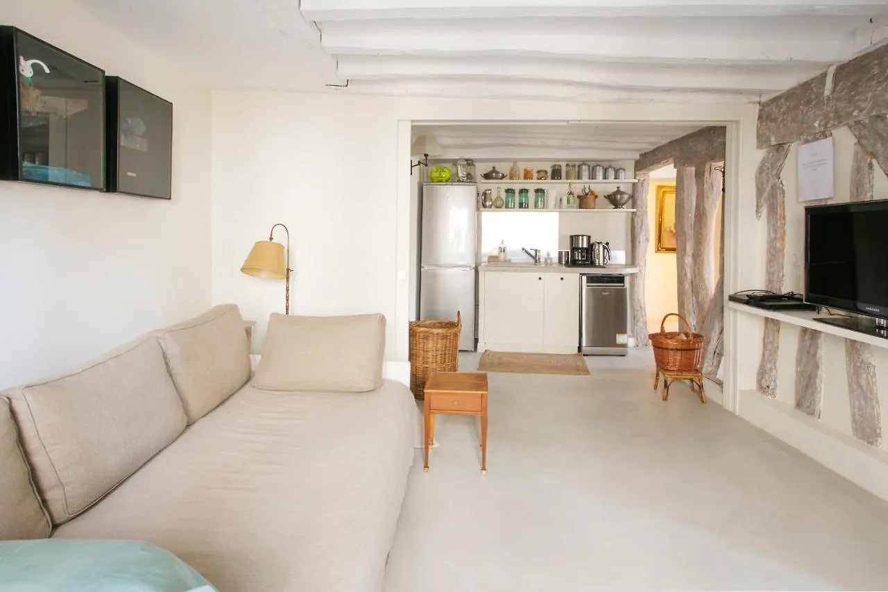 Timbaud - Canal St Martin Apartment *